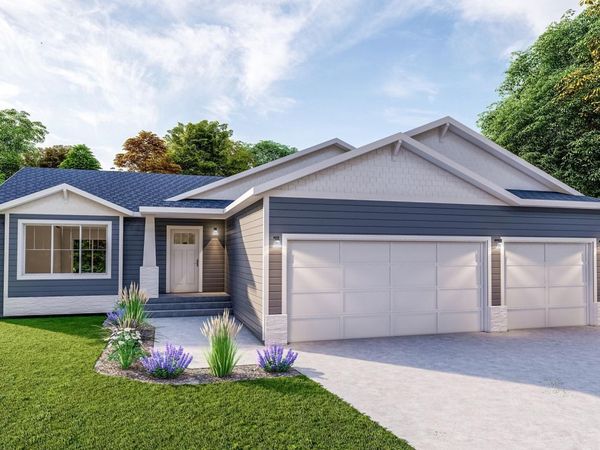 3624 Decorah Way, Fargo, ND 58104