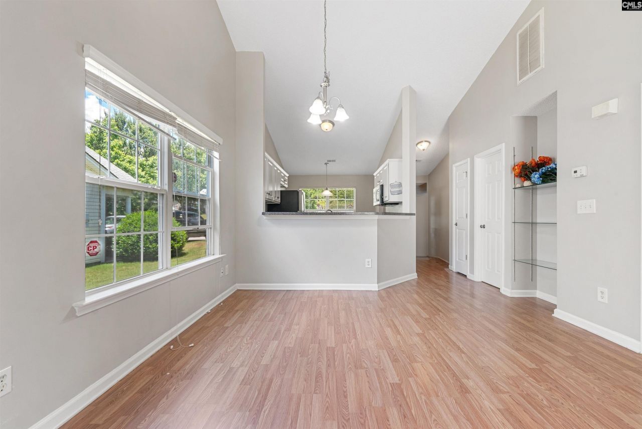 106 Colonial Commons Lane Photo 7