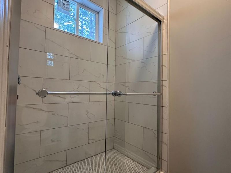 623 Riddle Road, Cincinnati, OH 45220 Photo 5