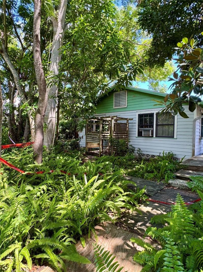 1109 Patterson Drive, Sarasota, FL 34234 Photo