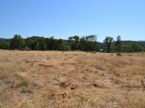 705 Harris Road, Grants Pass, OR 97526