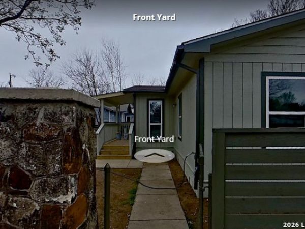 209 N Picoso St, San Antonio, TX 78207