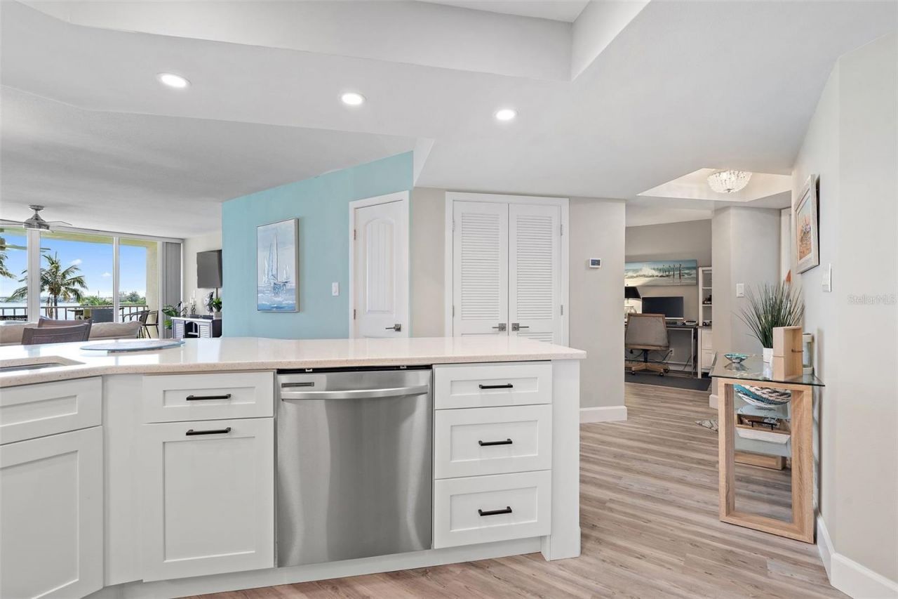 5151 Isla Key Boulevard S, Unit 220, Saint Petersburg, FL 33715 Photo