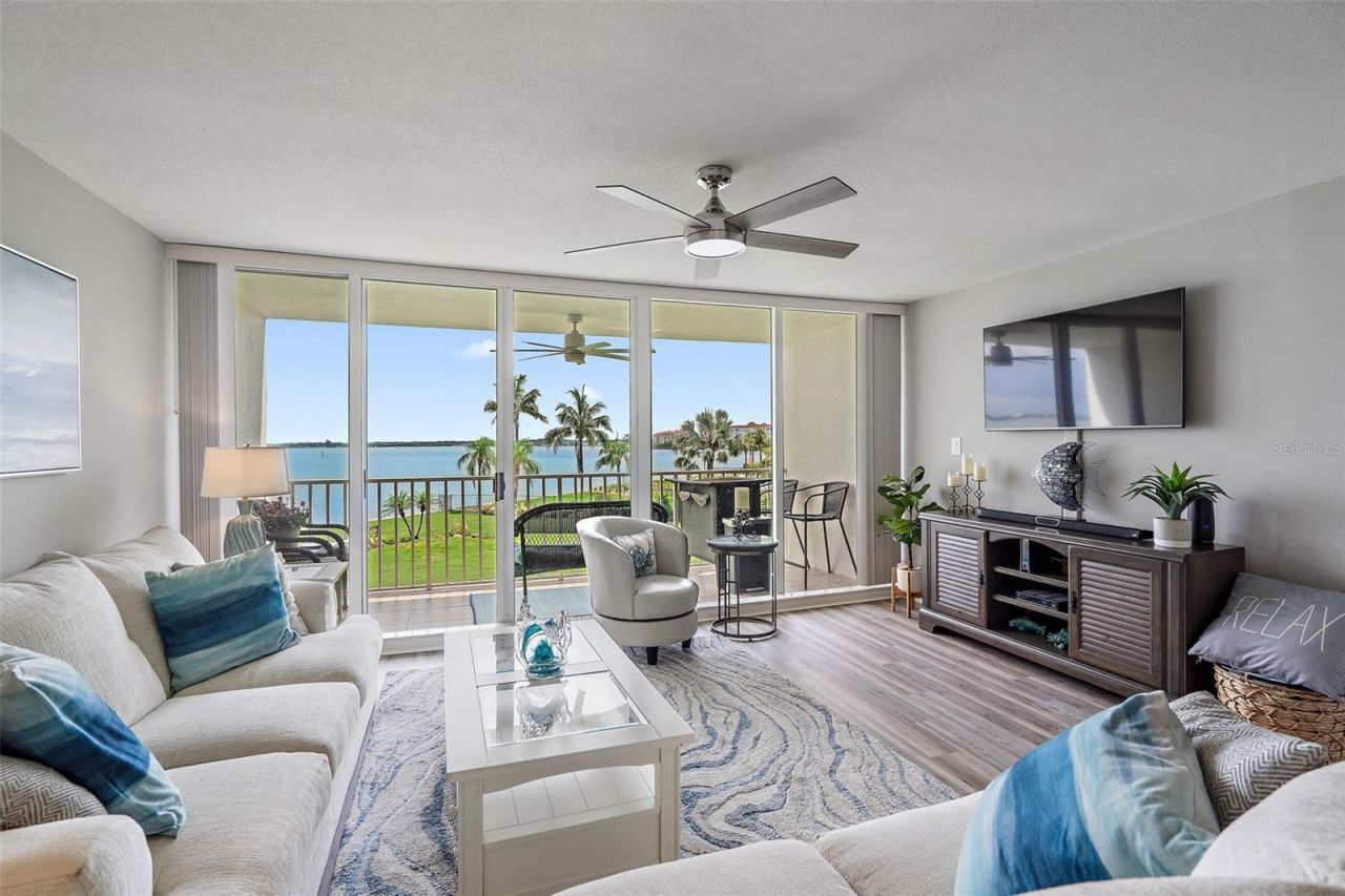 5151 Isla Key Boulevard S, Unit 220, Saint Petersburg, FL 33715 Photo