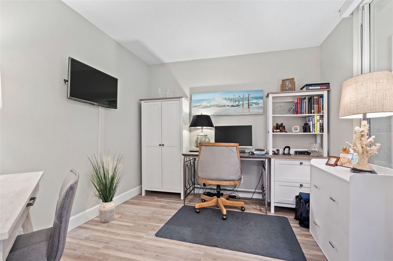 5151 Isla Key Boulevard S, Unit 220, Saint Petersburg, FL 33715 Photo