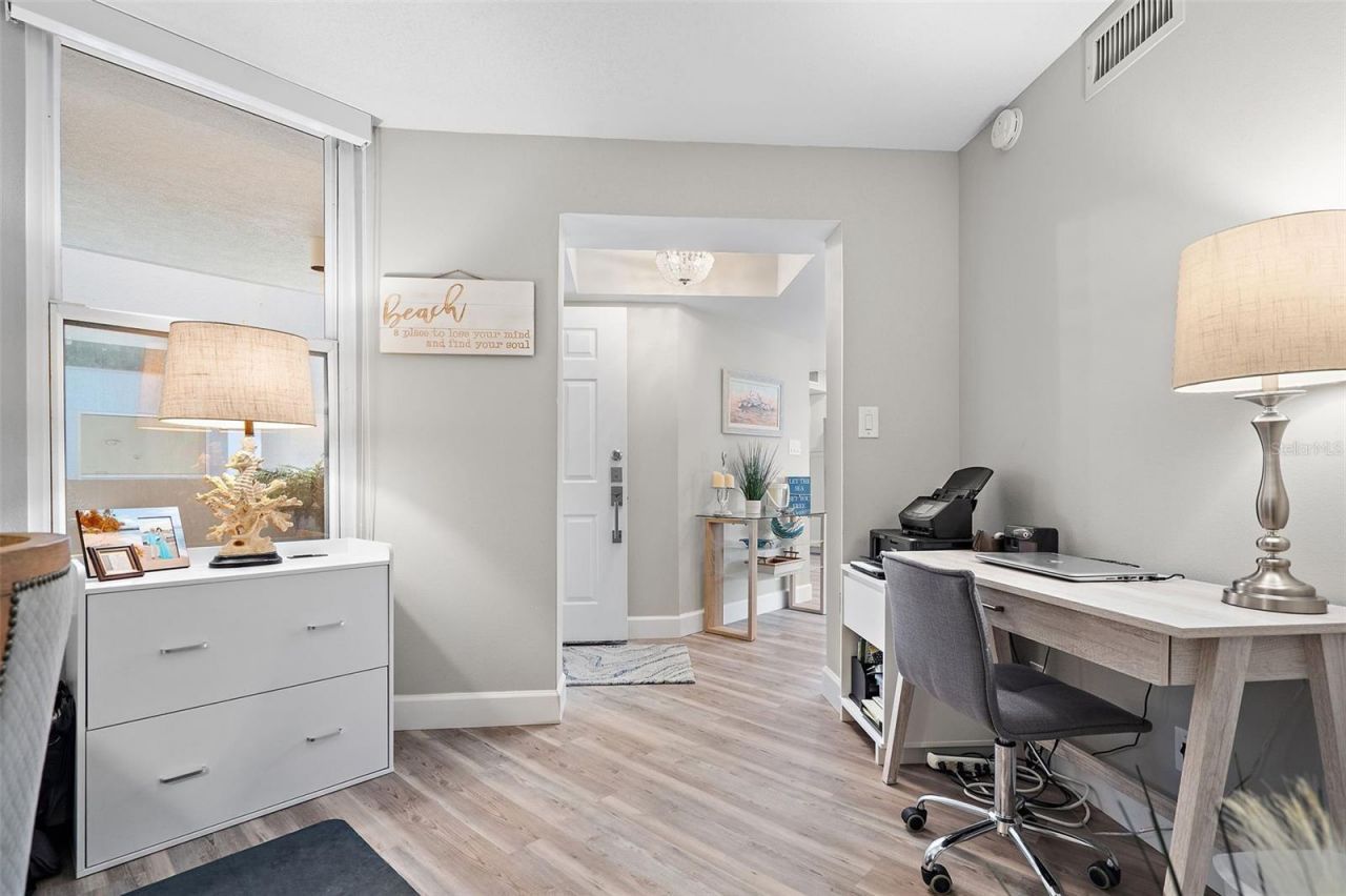 5151 Isla Key Boulevard S, Unit 220, Saint Petersburg, FL 33715 Photo