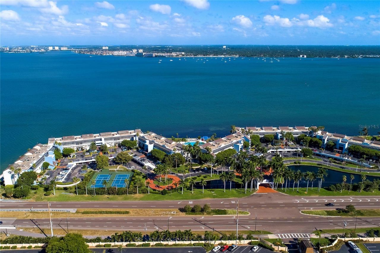 5151 Isla Key Boulevard S, Unit 220, Saint Petersburg, FL 33715 Photo