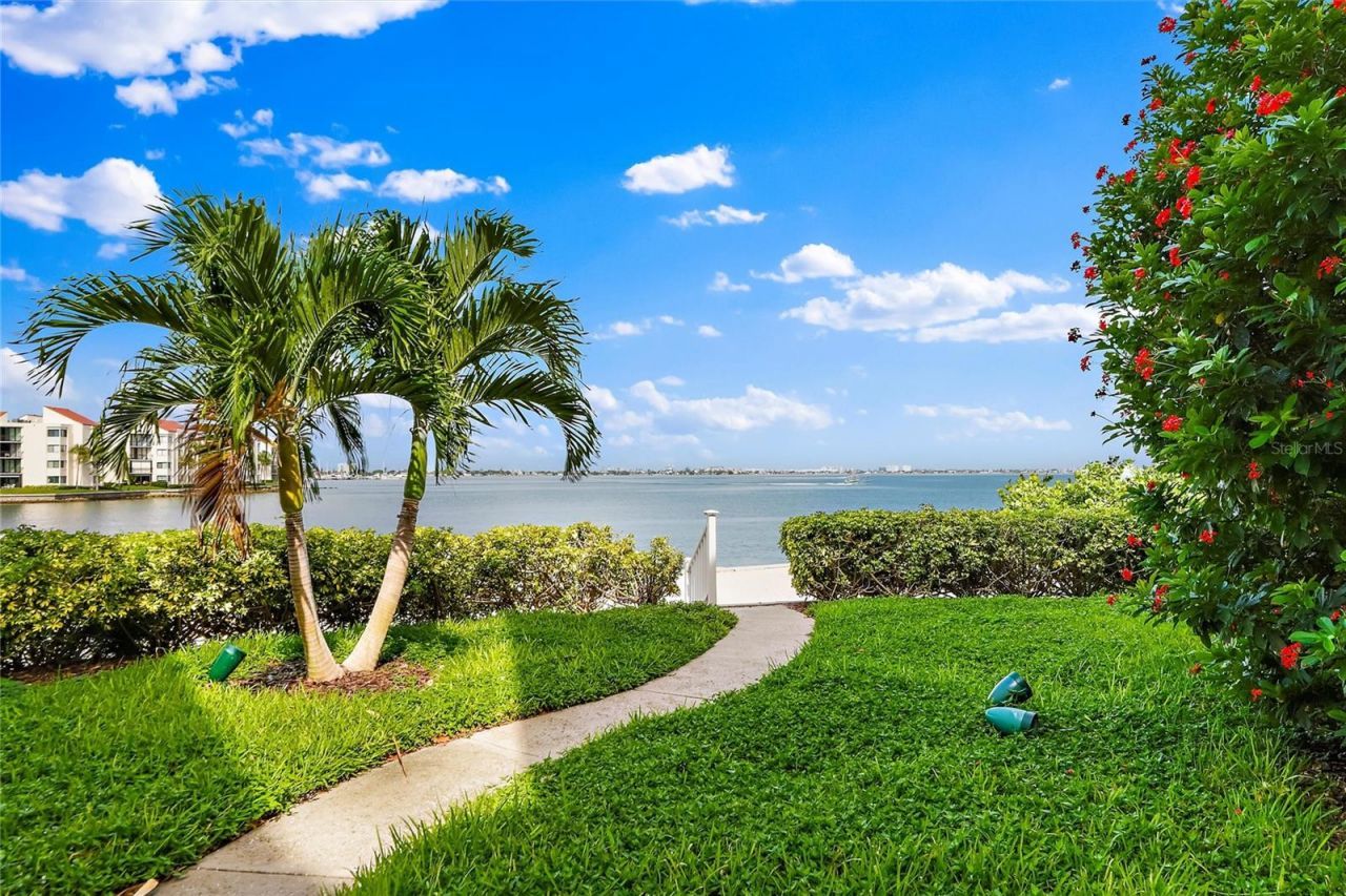 5151 Isla Key Boulevard S, Unit 220, Saint Petersburg, FL 33715 Photo