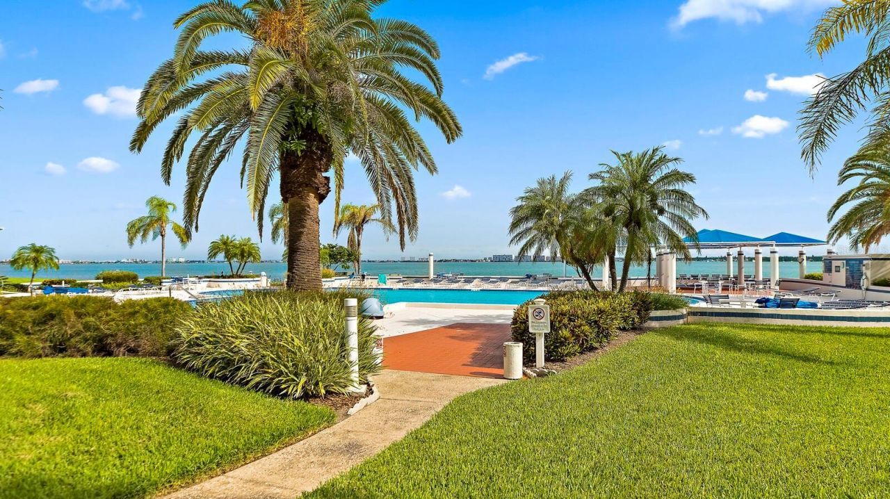 5151 Isla Key Boulevard S, Unit 220, Saint Petersburg, FL 33715 Photo