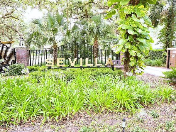 1810 SEVILLA Boulevard, Unit 202, Atlantic Beach, FL 32233