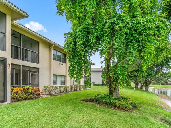31 Stratford Lane, Unit C, Boynton Beach, FL 33436