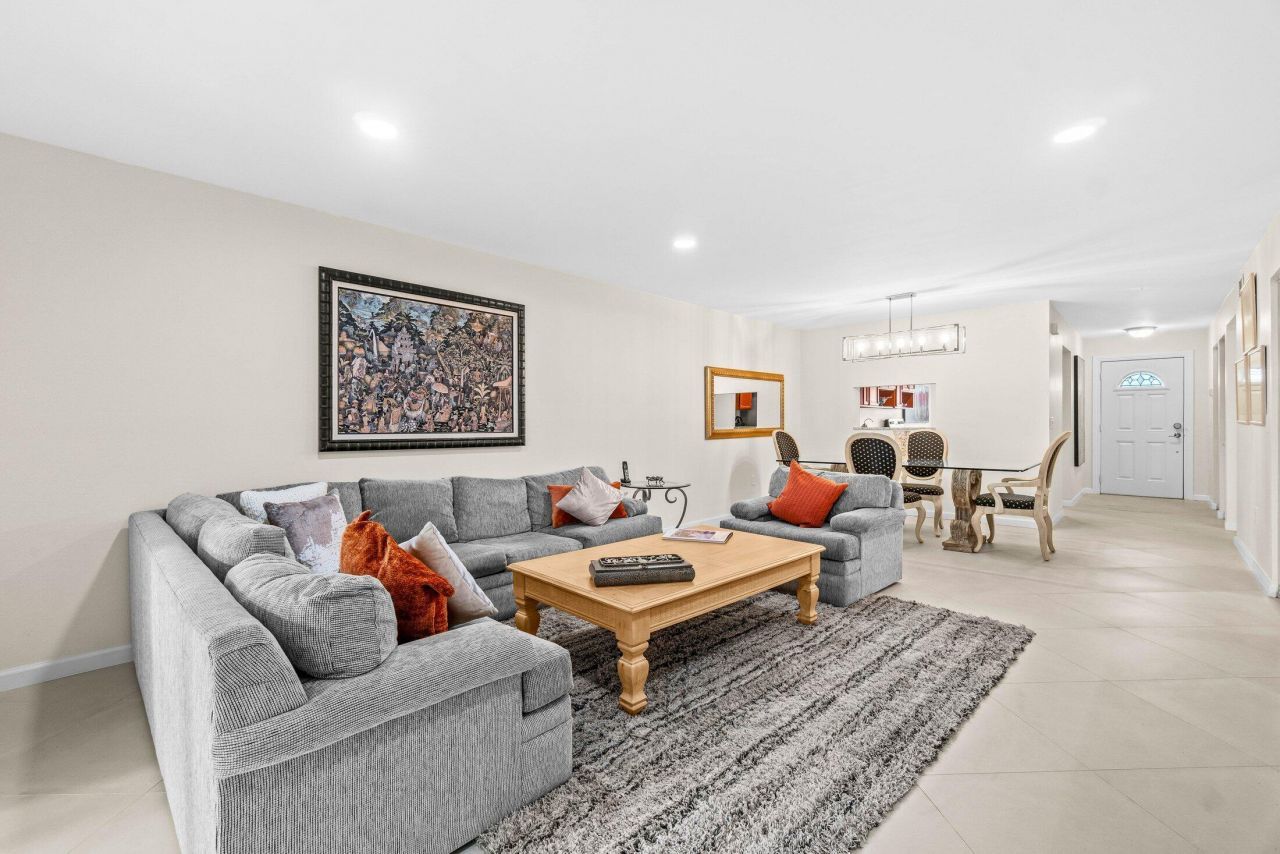 31 Stratford Lane, Unit C, Boynton Beach, FL 33436 Photo