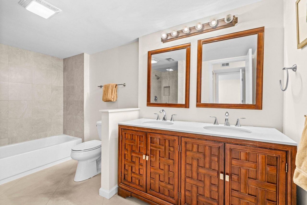 31 Stratford Lane, Unit C, Boynton Beach, FL 33436 Photo