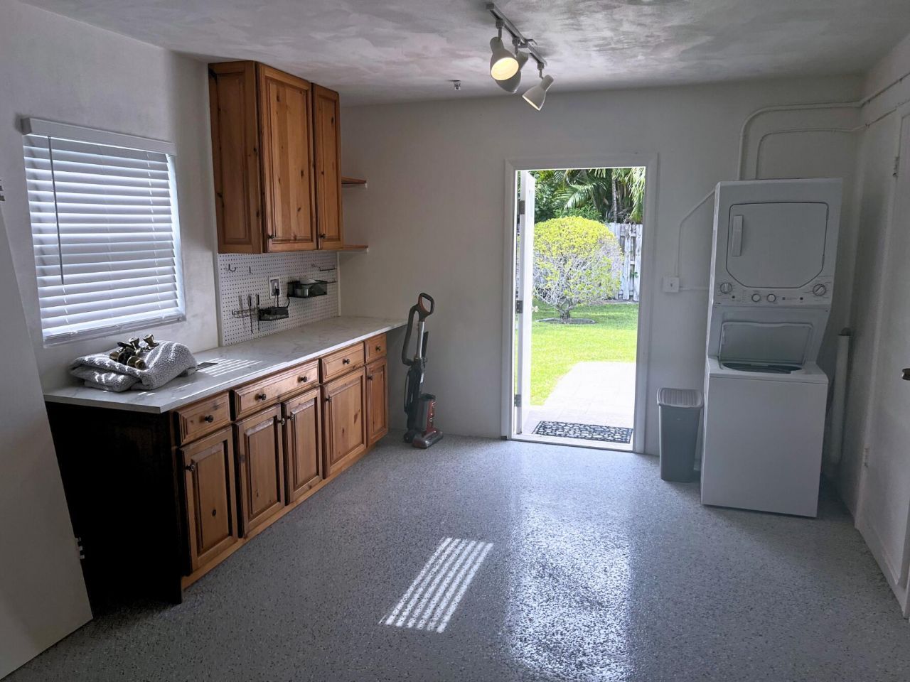 1260 Manor Drive, Riviera Beach, FL 33404 Photo