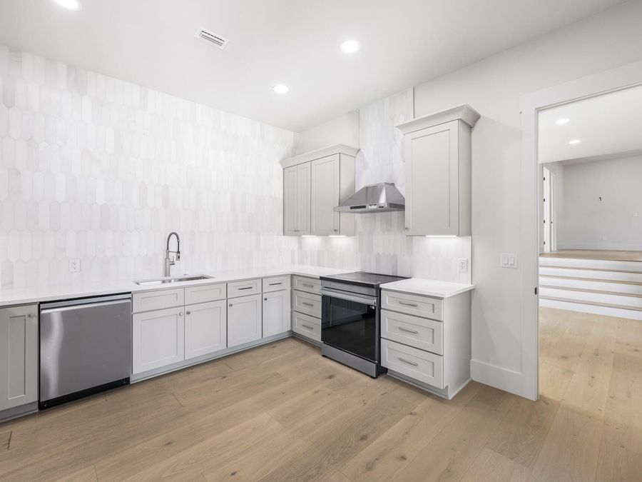 Property Image 68