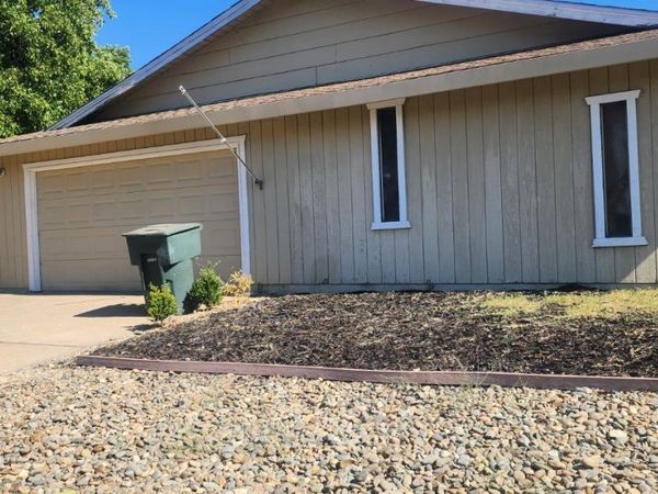 1406 ELM St, Roseville, CA 95678