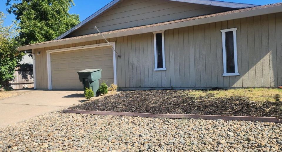 1406 Elm St, Roseville, CA 95678 Photo
