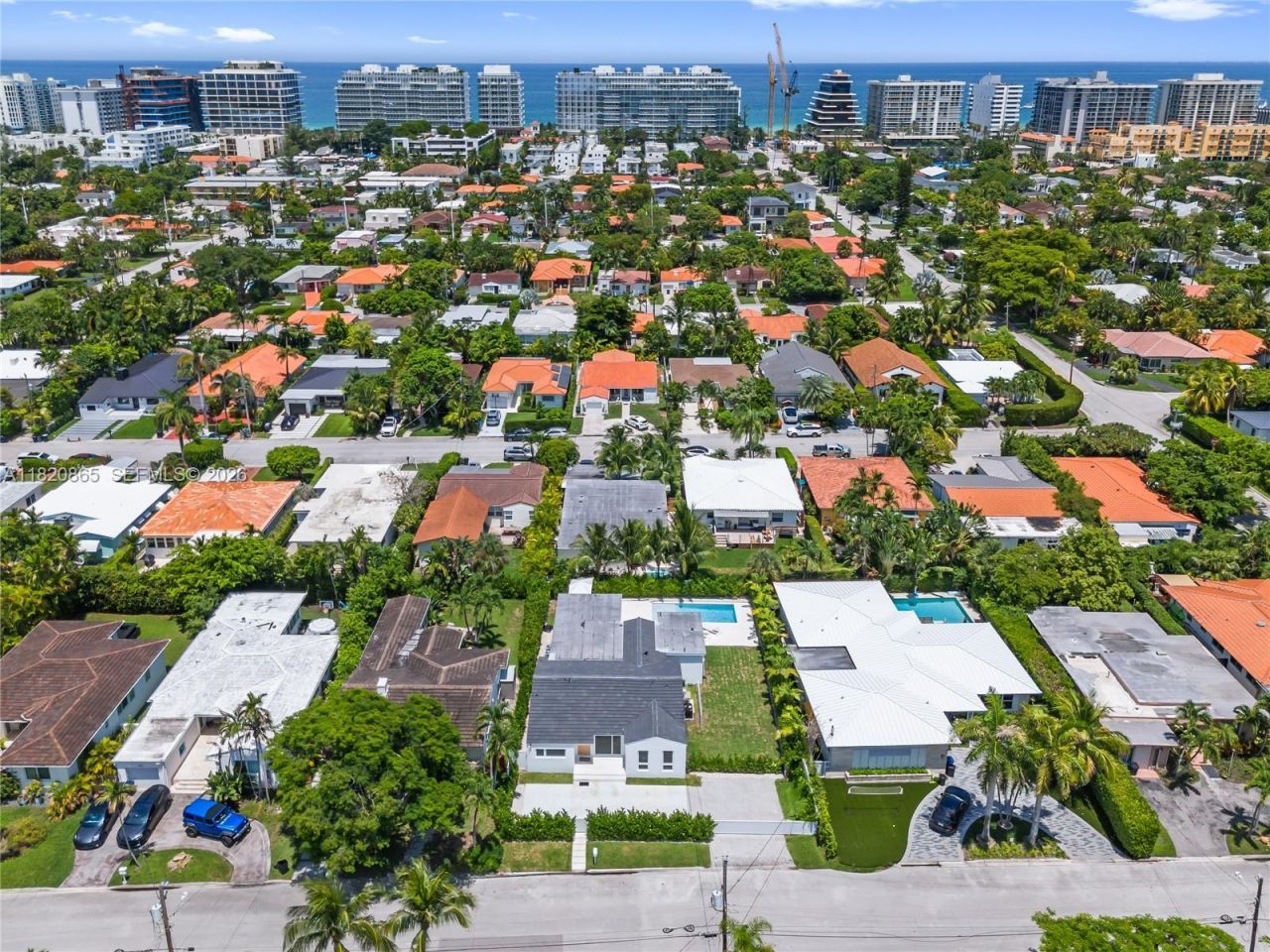 9033 Emerson Ave, Surfside, FL 33154 Photo