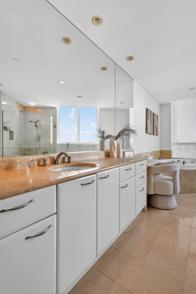 20155 NE 38th Ct, Unit 2201, Aventura, FL 33180 Photo