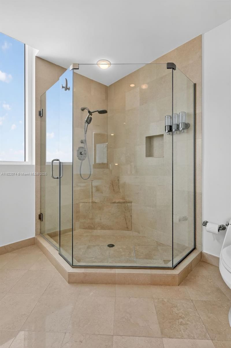 20155 NE 38th Ct, Unit 2201, Aventura, FL 33180 Photo