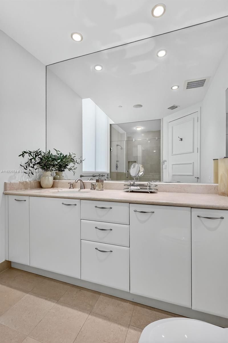 20155 NE 38th Ct, Unit 2201, Aventura, FL 33180 Photo