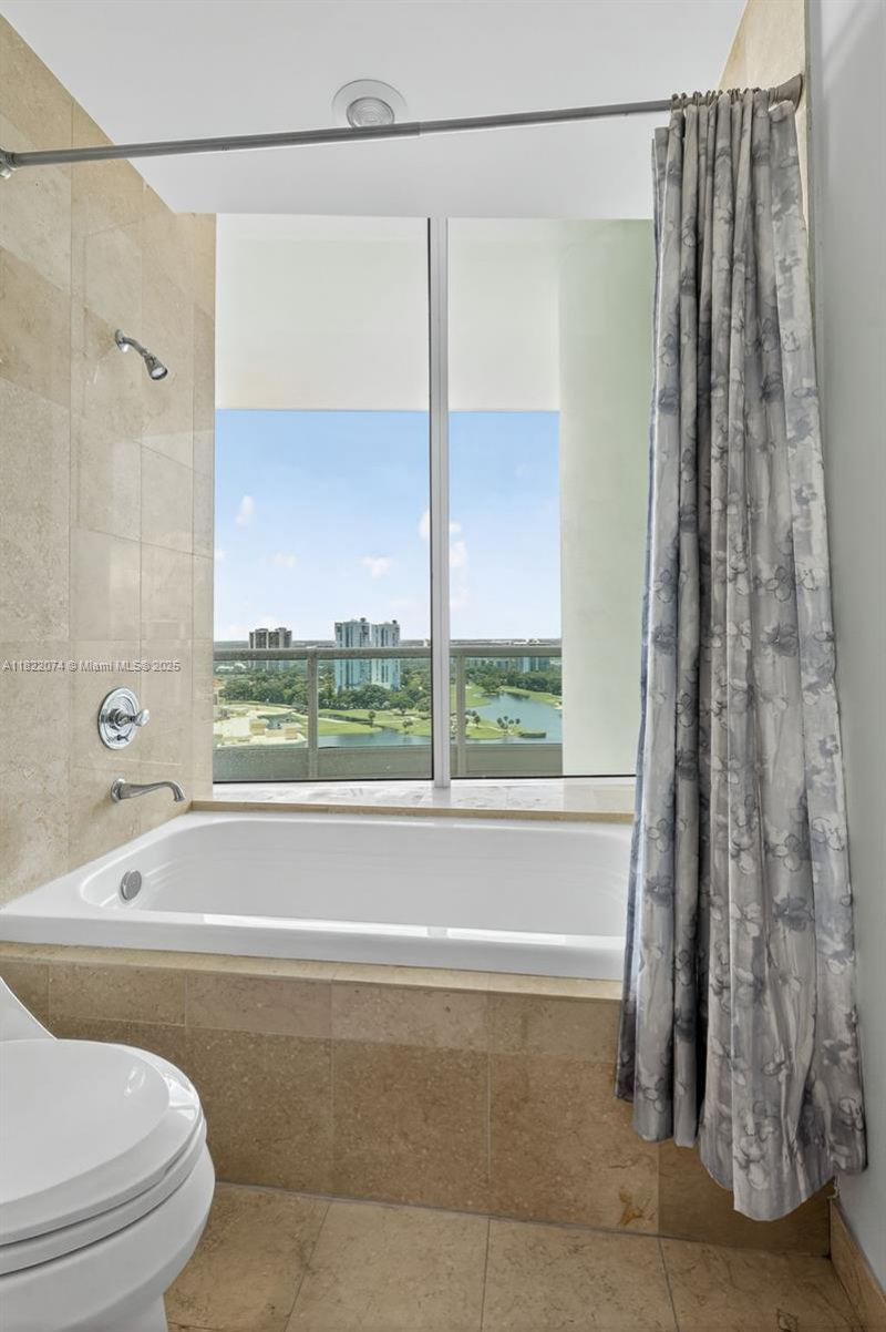 20155 NE 38th Ct, Unit 2201, Aventura, FL 33180 Photo