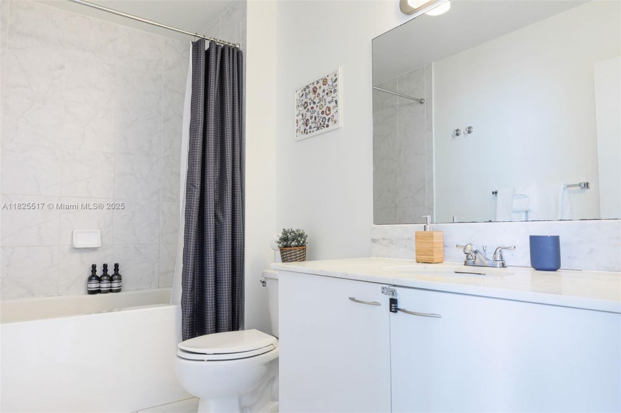 133 NE 2nd Ave, Unit 1410, Miami, FL 33132 Photo