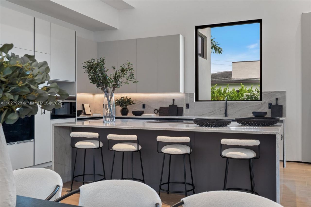 1520 SW 149th Ter, Davie, FL 33326 Photo