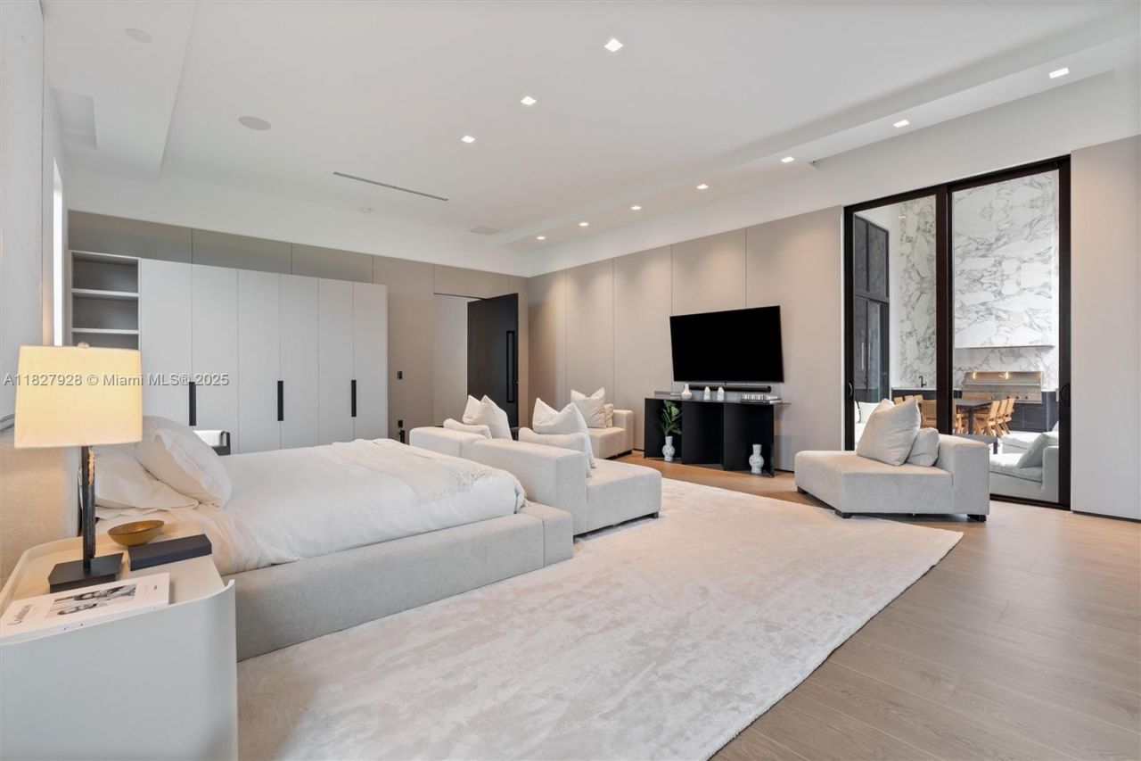 1520 SW 149th Ter, Davie, FL 33326 Photo