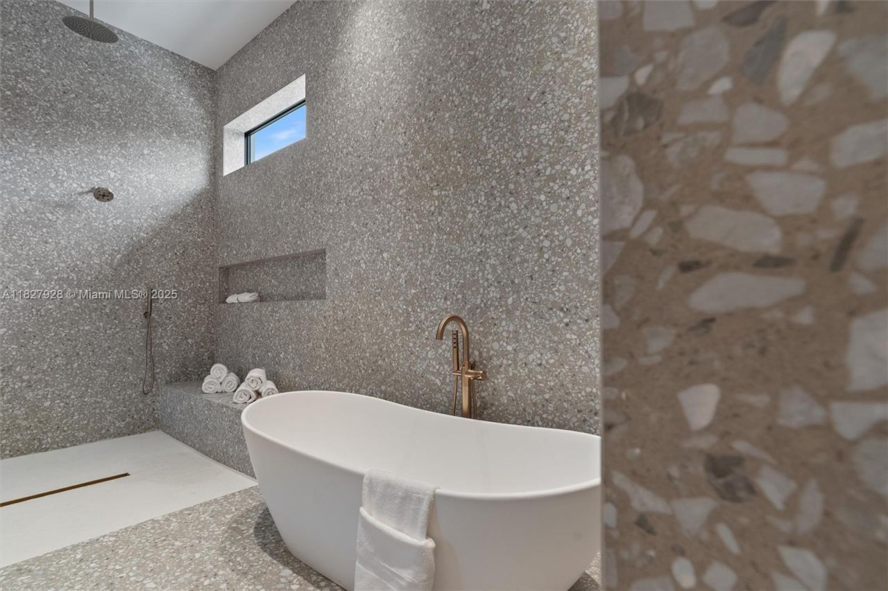 1520 SW 149th Ter, Davie, FL 33326 Photo