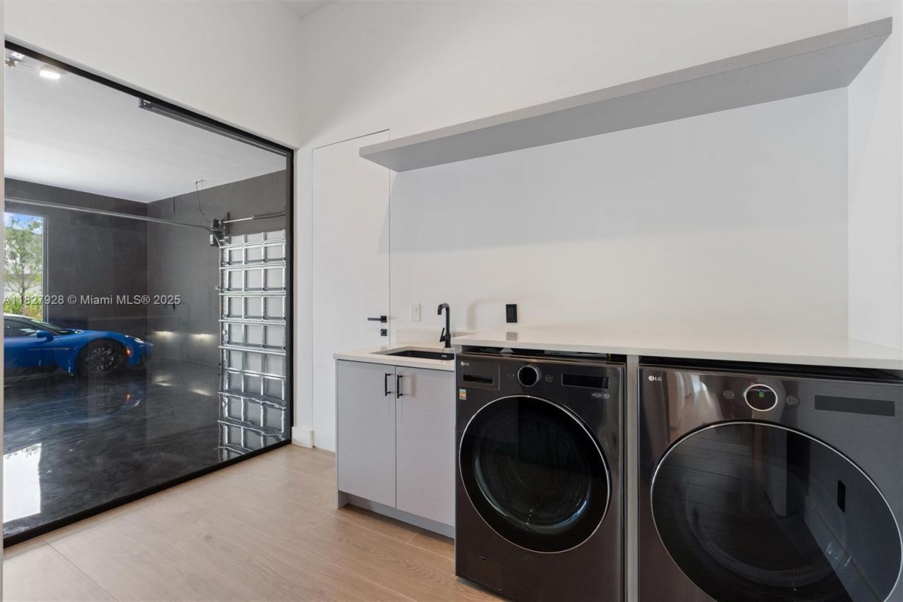 1520 SW 149th Ter, Davie, FL 33326 Photo