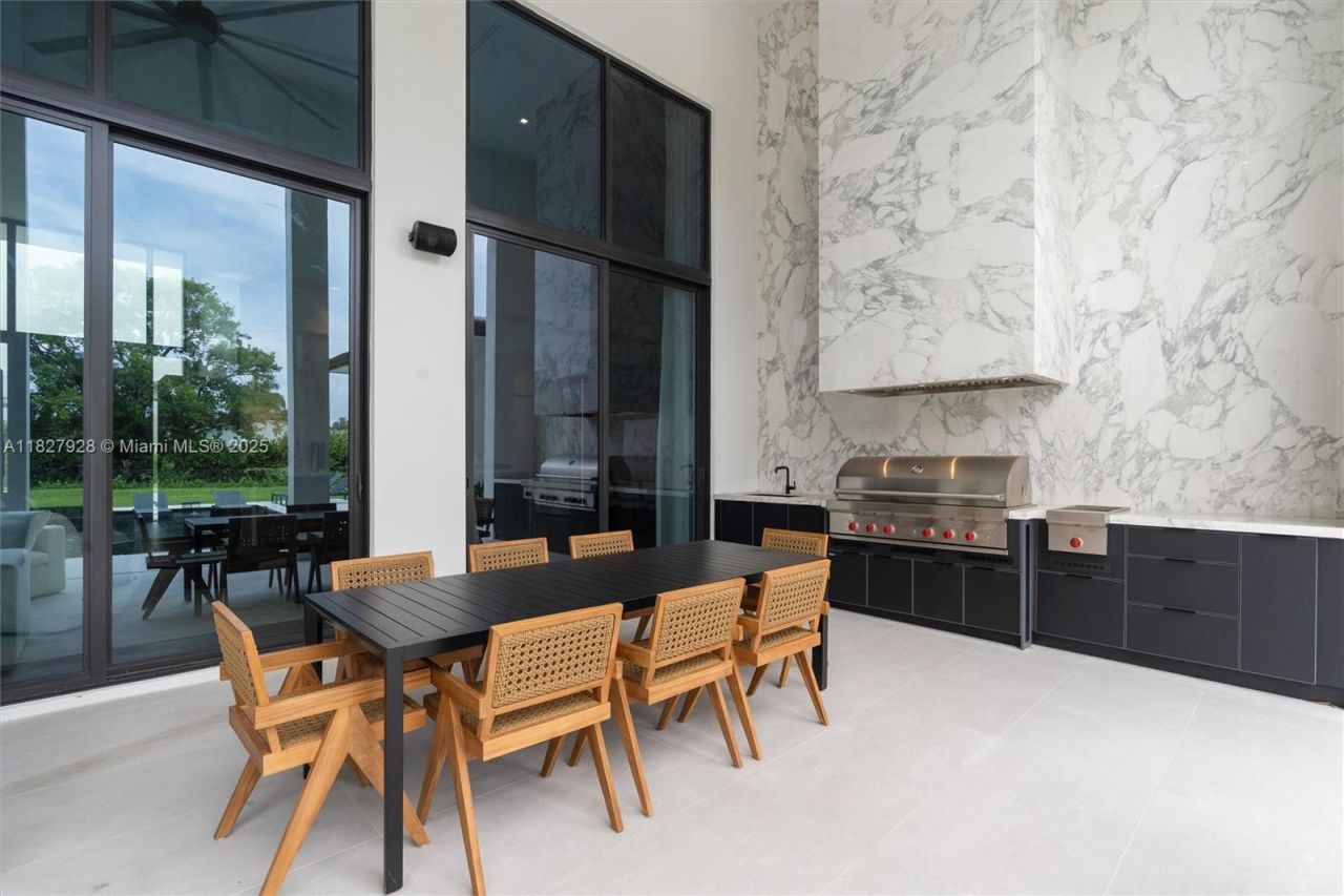 1520 SW 149th Ter, Davie, FL 33326 Photo