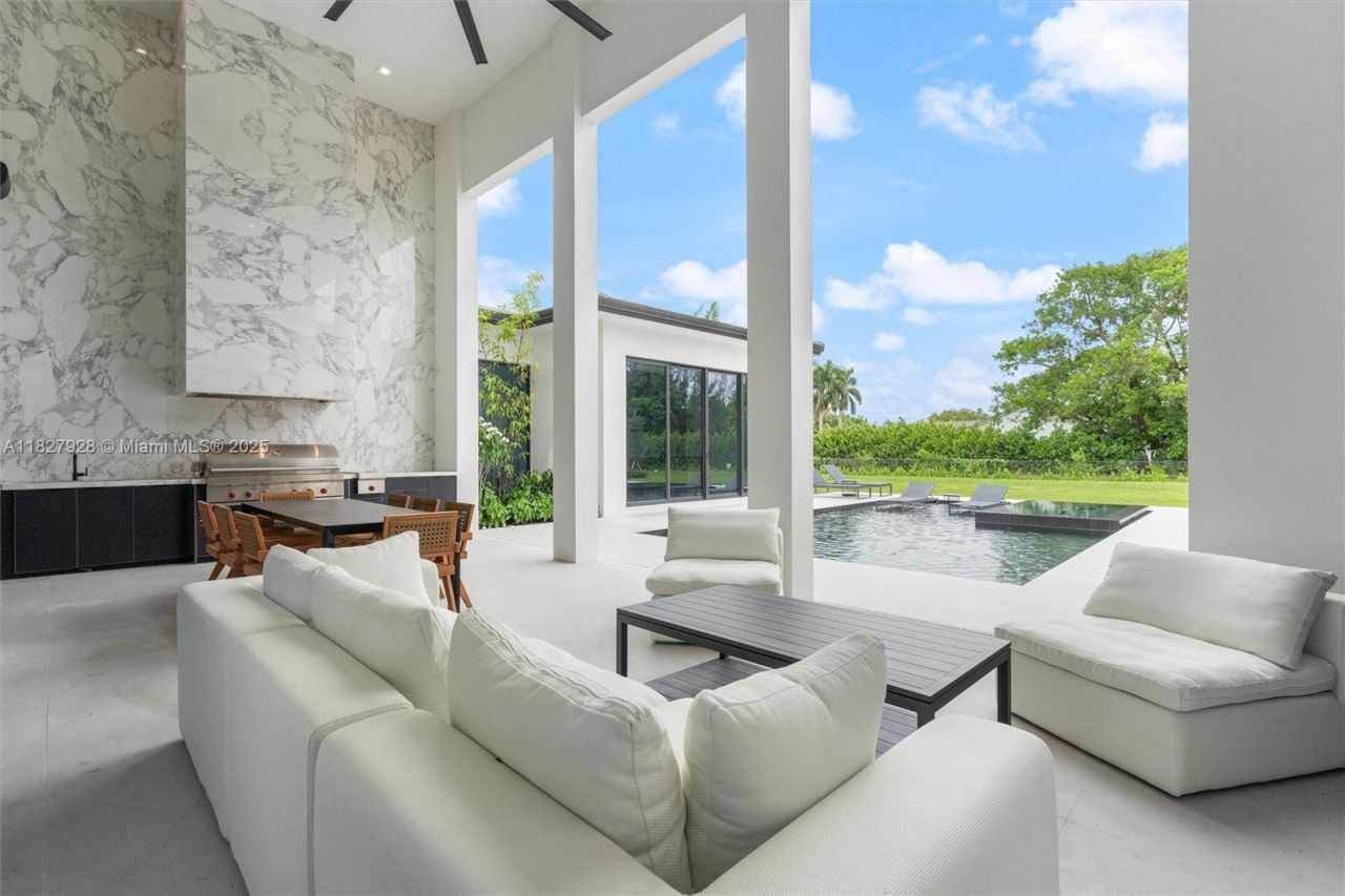 1520 SW 149th Ter, Davie, FL 33326 Photo