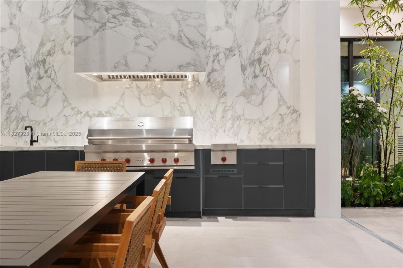 1520 SW 149th Ter, Davie, FL 33326 Photo