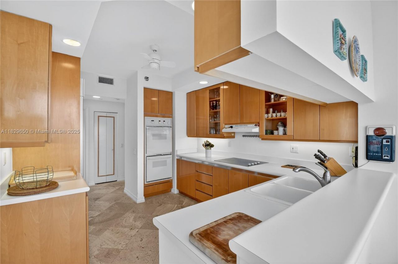 21150 Point Pl, Unit 1505, Aventura, FL 33180 Photo