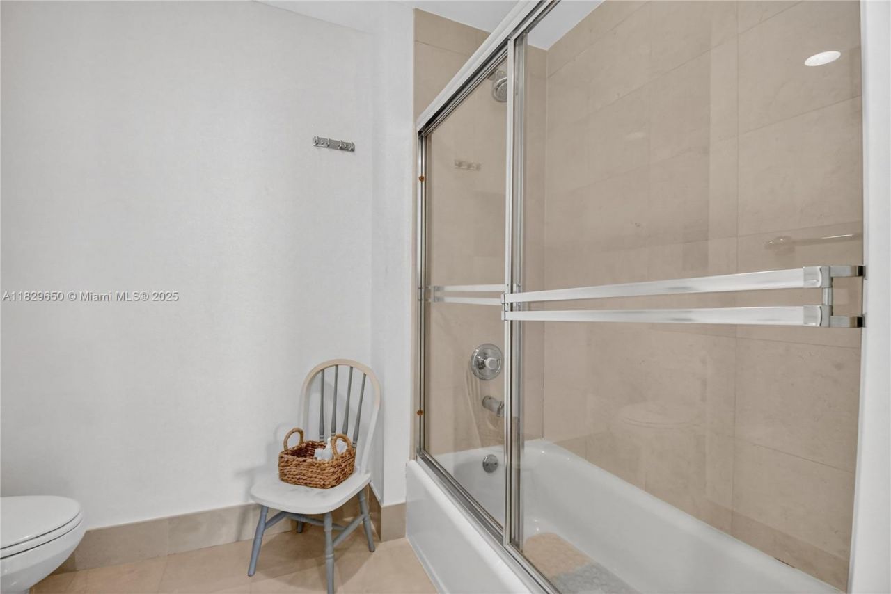 21150 Point Pl, Unit 1505, Aventura, FL 33180 Photo