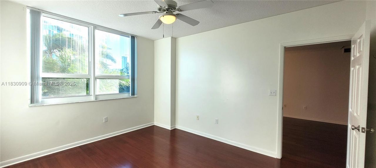 2000 N Bayshore Dr, Unit 509, Miami, FL 33137 Photo