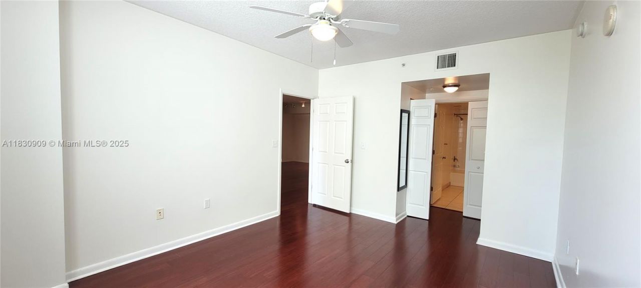 2000 N Bayshore Dr, Unit 509, Miami, FL 33137 Photo