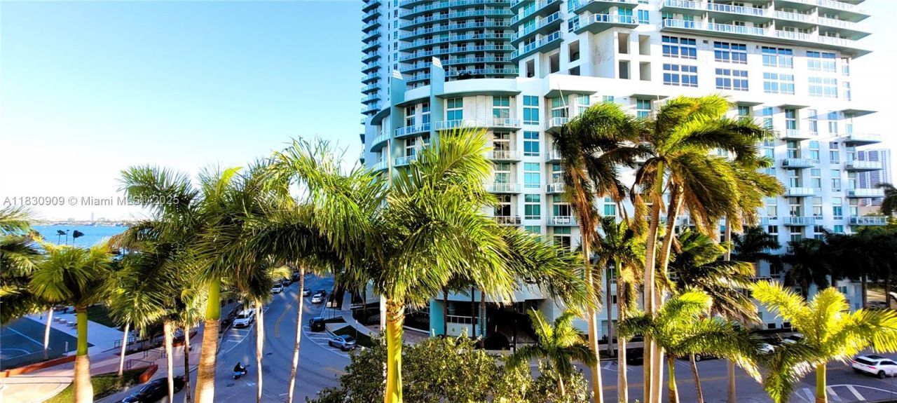 2000 N Bayshore Dr, Unit 509, Miami, FL 33137 Photo