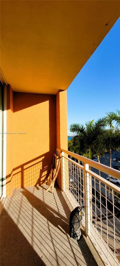 2000 N Bayshore Dr, Unit 509, Miami, FL 33137 Photo