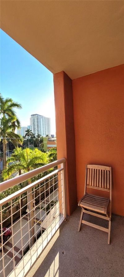 2000 N Bayshore Dr, Unit 509, Miami, FL 33137 Photo