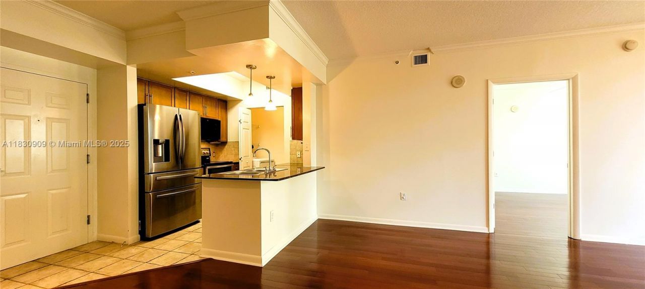 2000 N Bayshore Dr, Unit 509, Miami, FL 33137 Photo