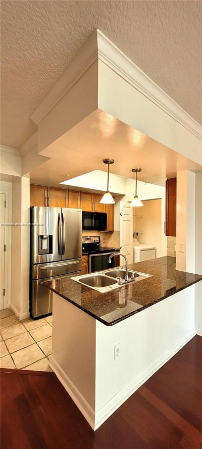 2000 N Bayshore Dr, Unit 509, Miami, FL 33137 Photo