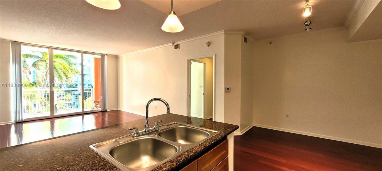 2000 N Bayshore Dr, Unit 509, Miami, FL 33137 Photo