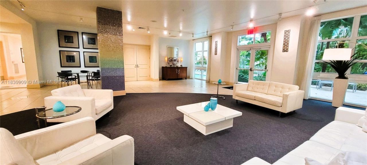 2000 N Bayshore Dr, Unit 509, Miami, FL 33137 Photo