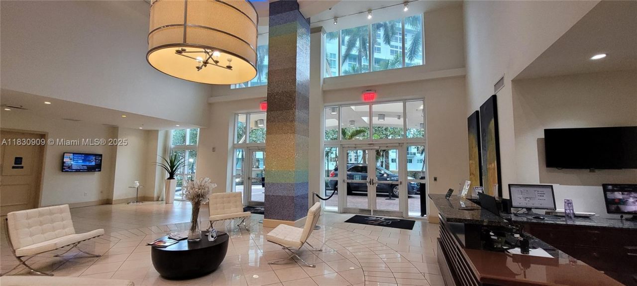 2000 N Bayshore Dr, Unit 509, Miami, FL 33137 Photo