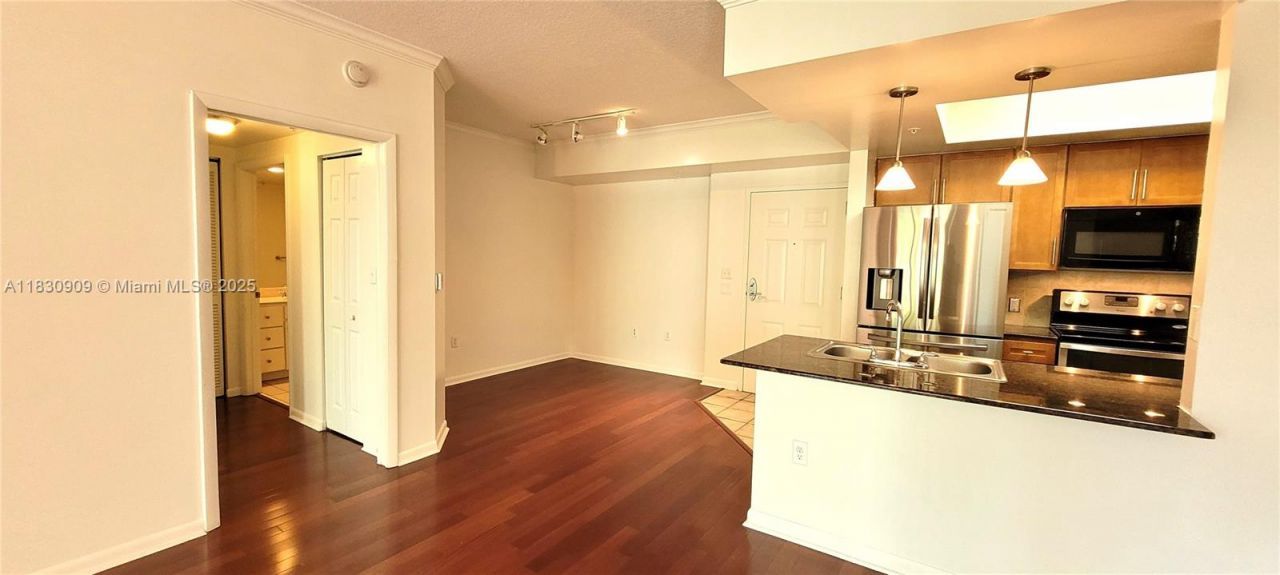 2000 N Bayshore Dr, Unit 509, Miami, FL 33137 Photo