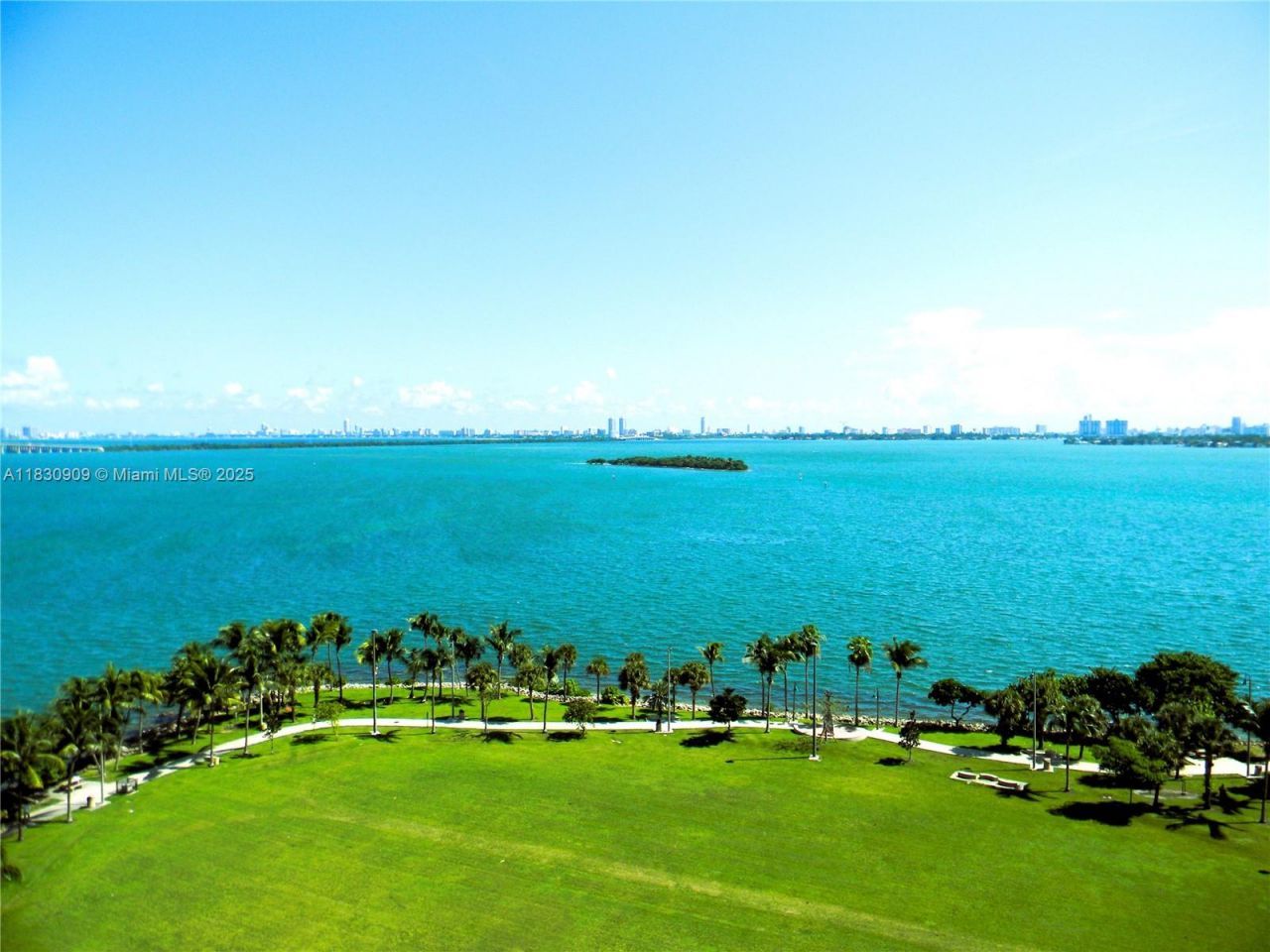 2000 N Bayshore Dr, Unit 509, Miami, FL 33137 Photo