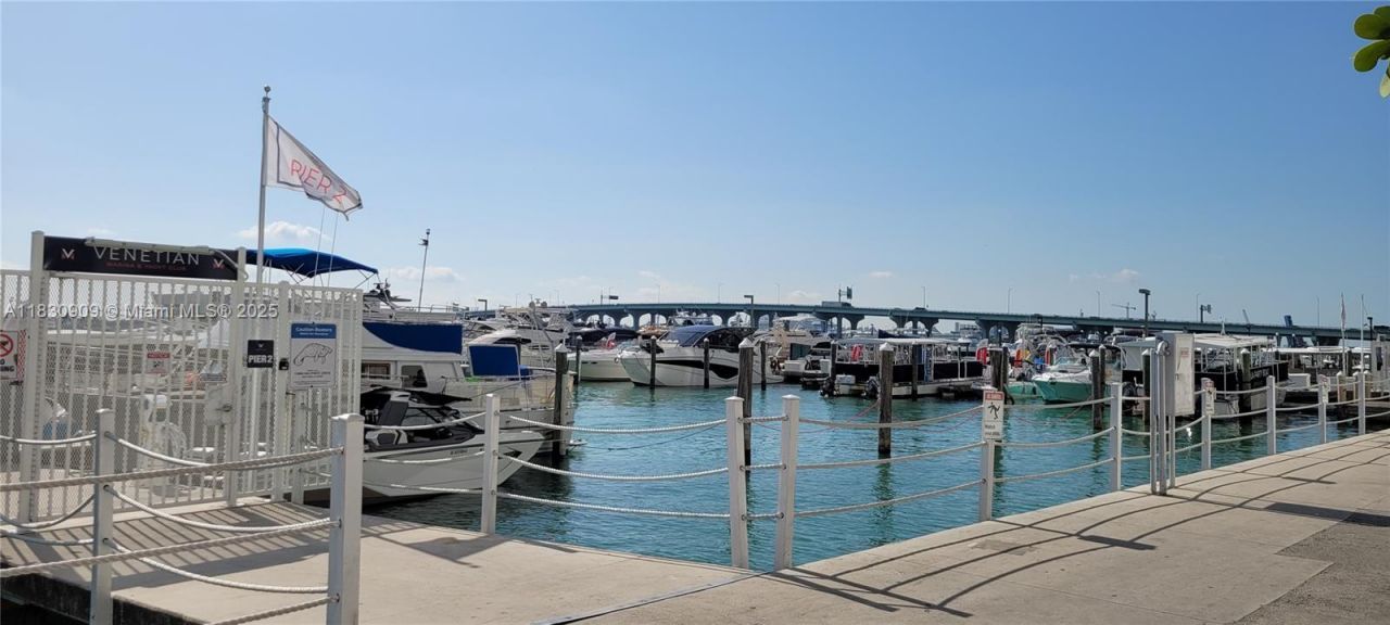 2000 N Bayshore Dr, Unit 509, Miami, FL 33137 Photo