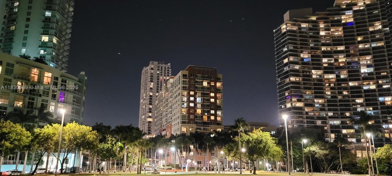 2000 N Bayshore Dr, Unit 509, Miami, FL 33137 Photo